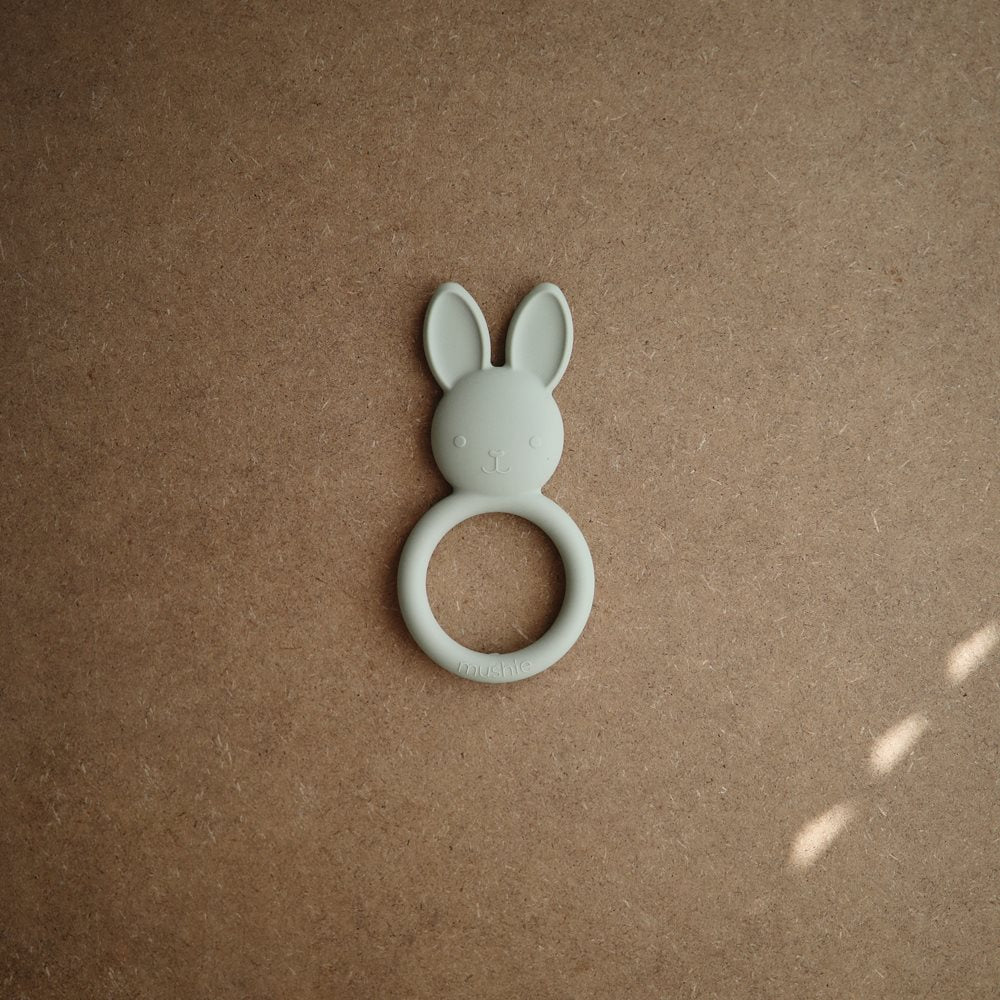MUSHIE - Teether Bunny - Tilbehør - Sage - HIBABY Babypakke